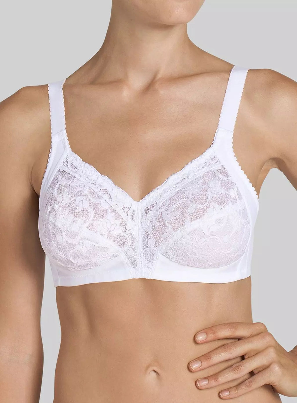  TRIUMPH White Delicate Doreen Bra - 46E