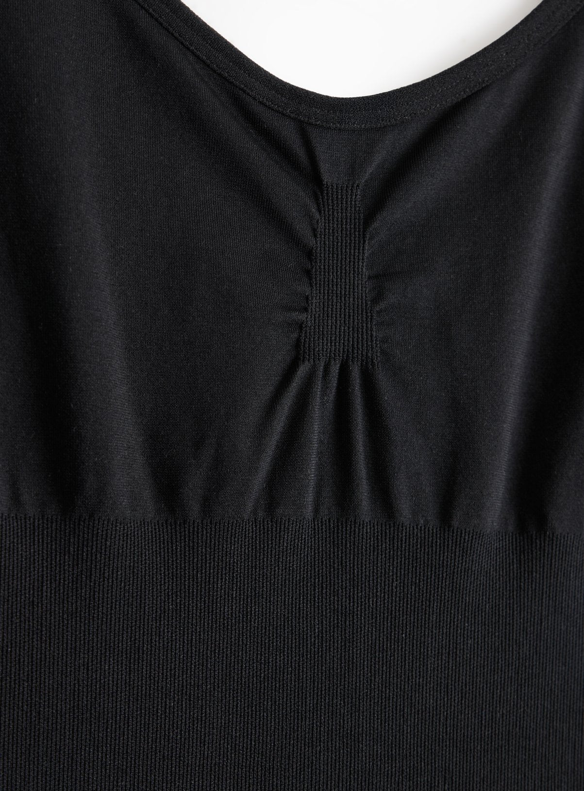  Smoothform™ Black Firm Control Shapewear Cami Top 8-10