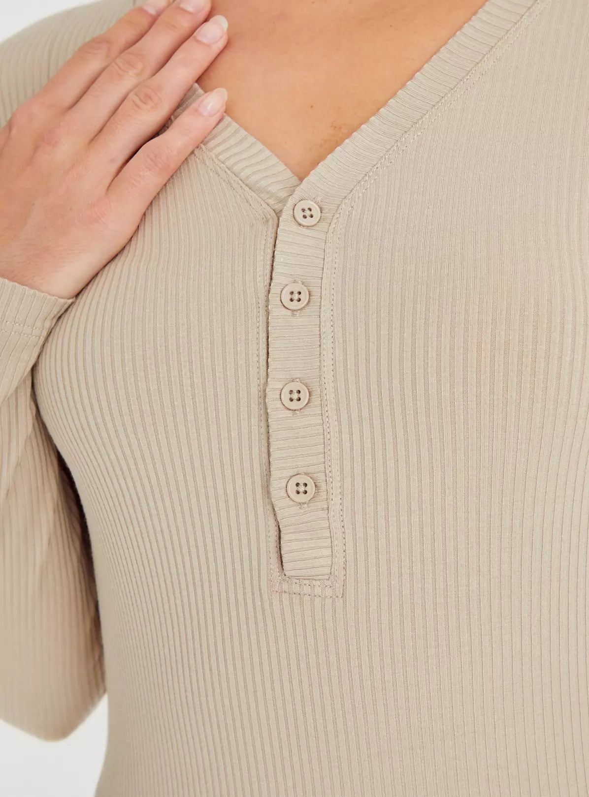  Heat Active Oatmeal Medium Warmth Thermal Henley Top 22