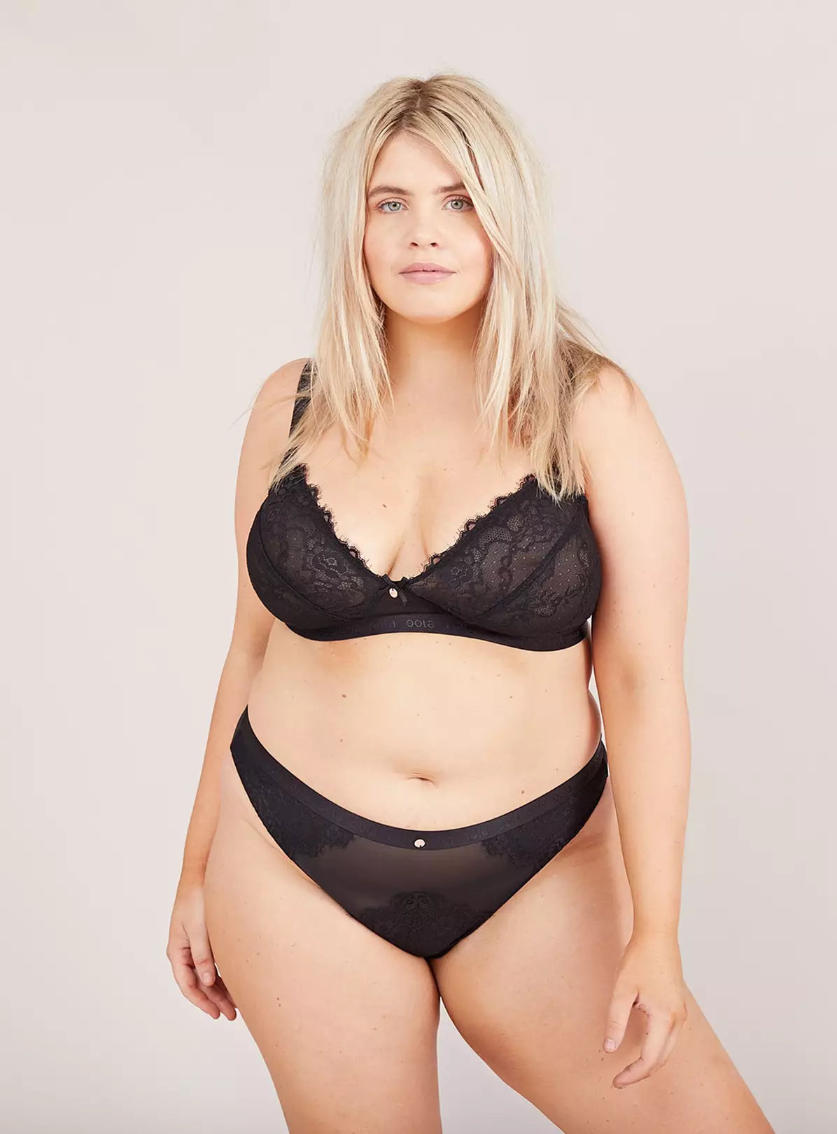  OOLA LINGERIE Lace & Logo Non Wired Soft Bra42D