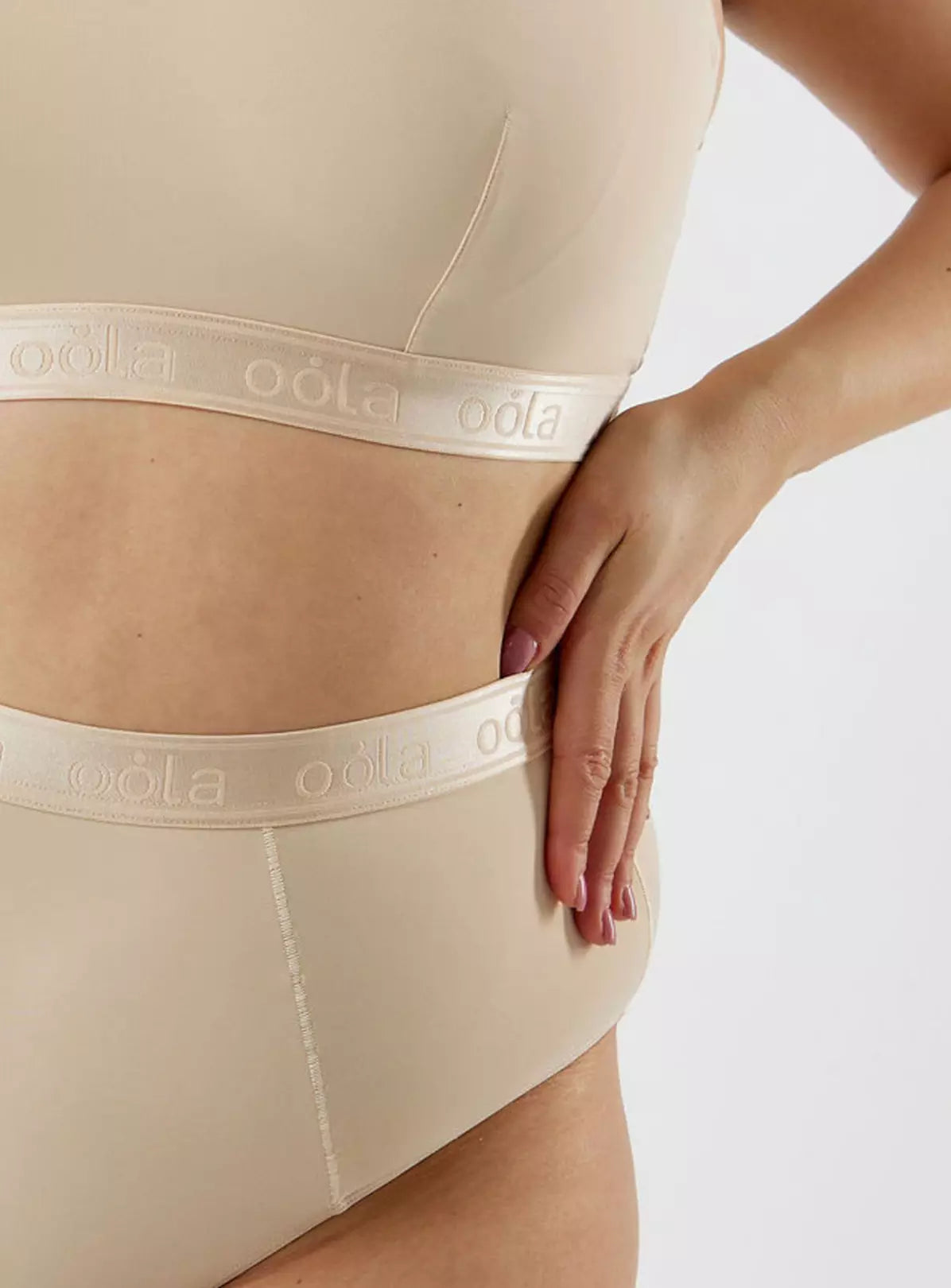  OOLA LINGERIE Control High Waist Brief 22-24
