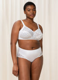 TRIUMPH Delicate Doreen N 40E
