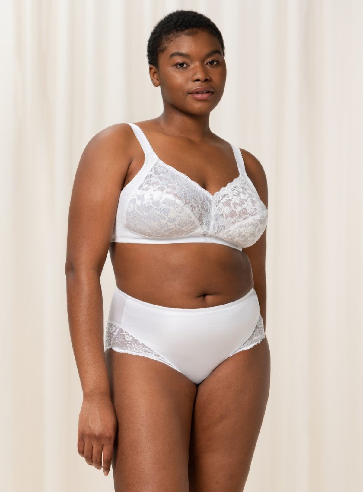  TRIUMPH Delicate Doreen N 40E
