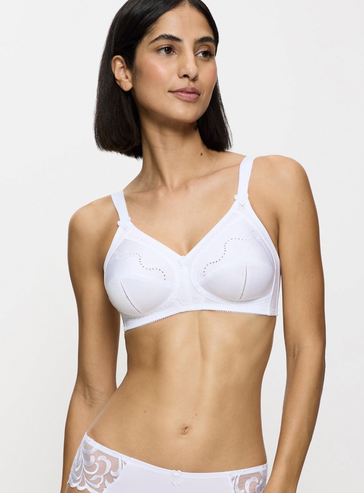  TRIUMPH Doreen + Cotton 01 40E