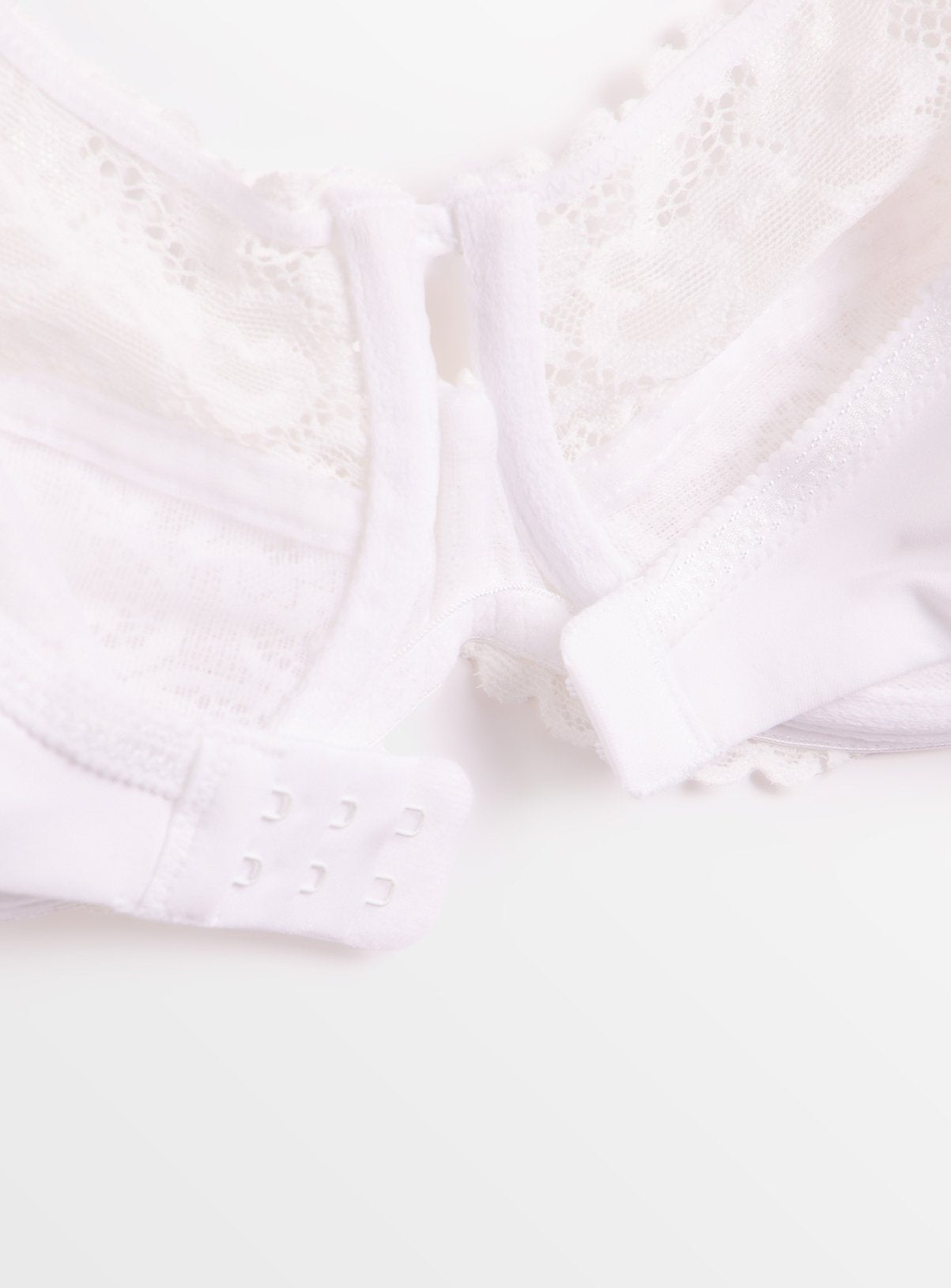  White Floral Lace Underwired Bra 32DD