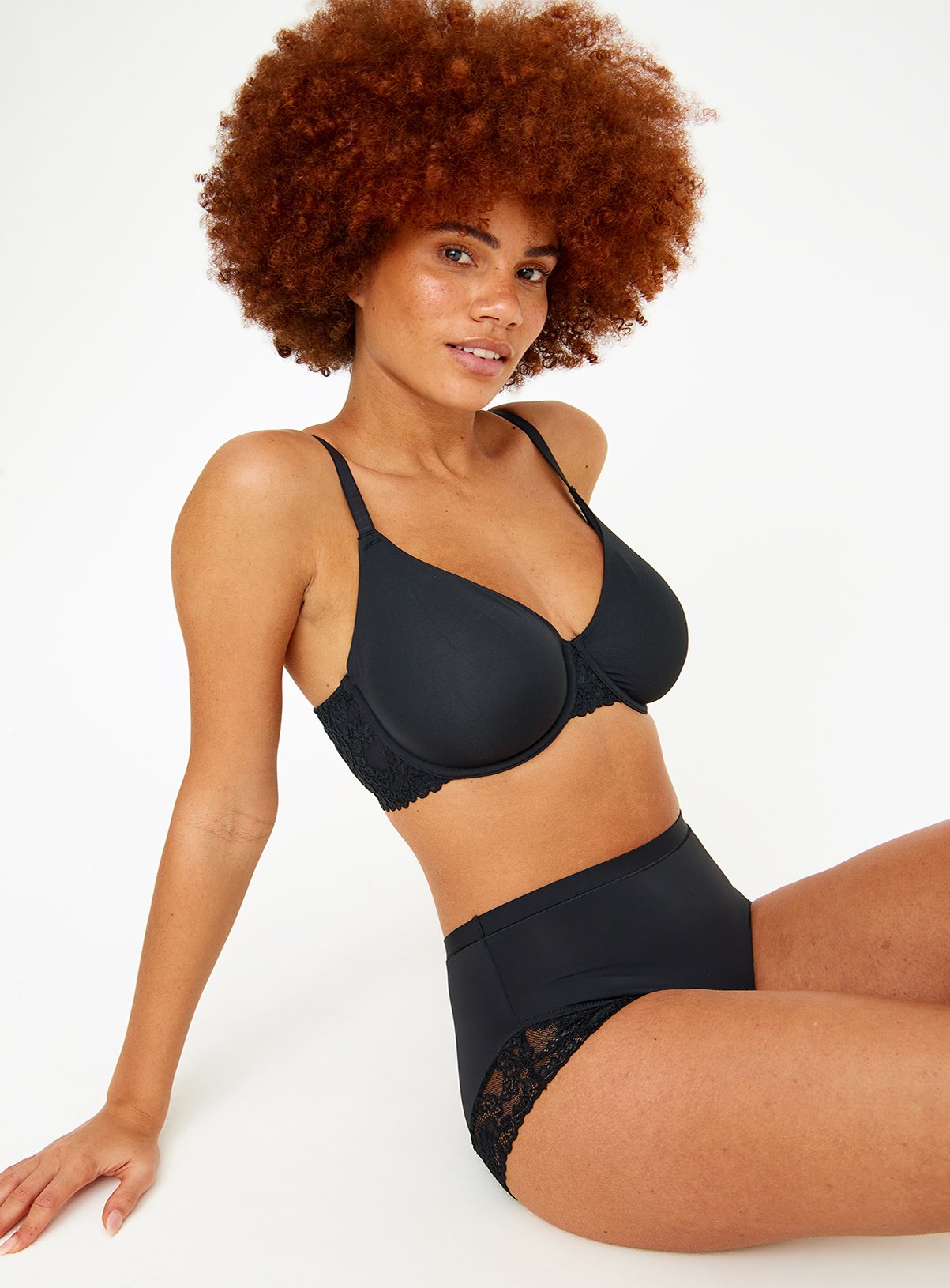 DD+ Black Dual Moulded Lace Padded Bra 40F